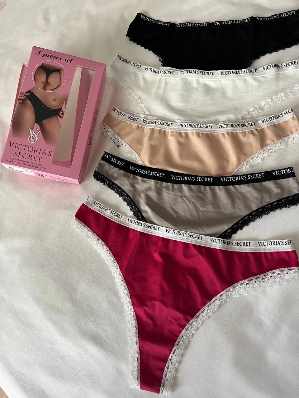 Victoria Secret’s 5 li Bikini Set (Dantel Detaylı) görsel 3
