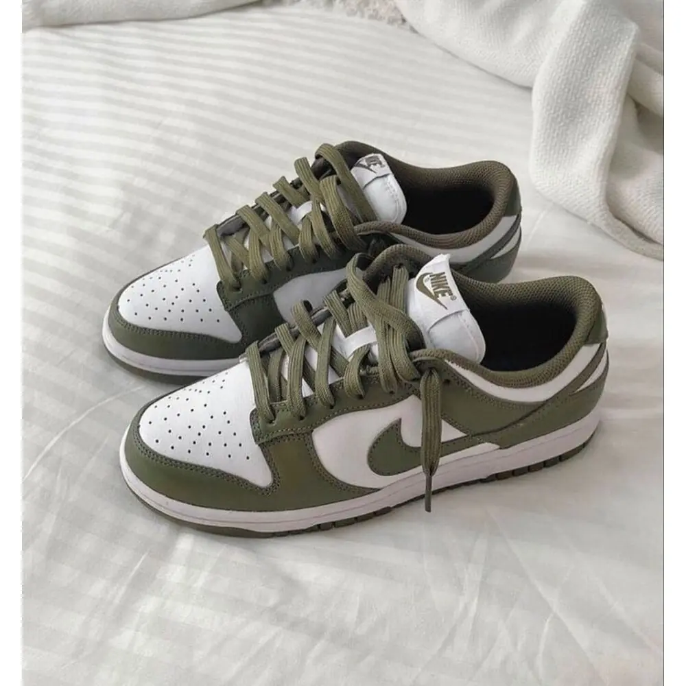 Nike SB Dunk Low Medium Olive