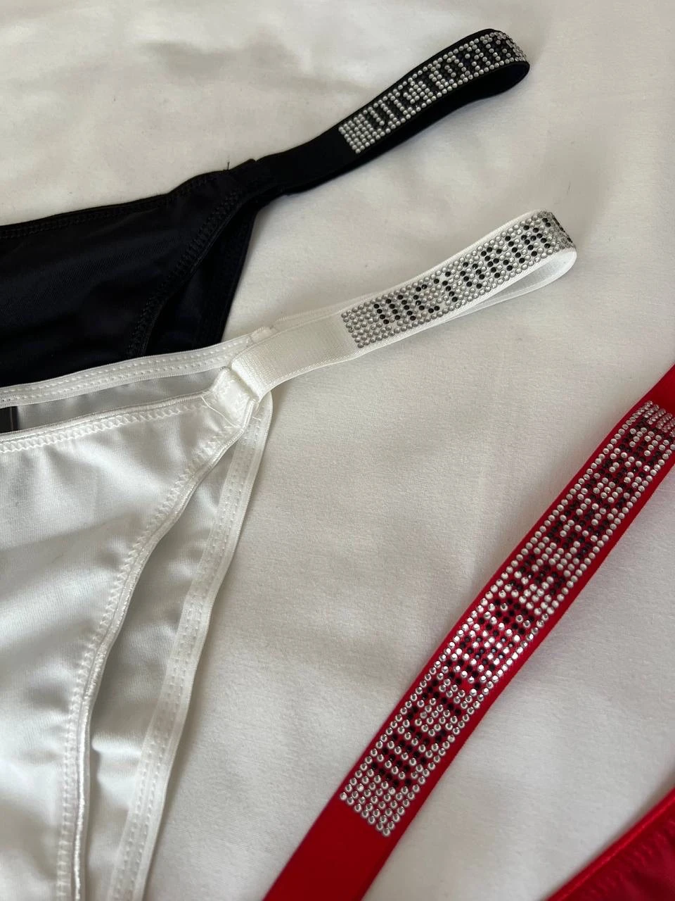 Victoria Secret’s Taşlı 3 Lü Bikini görsel 3