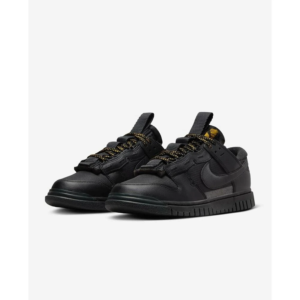 Nike SB Dunk Jumbo Low Remastered “ Black & Gold “